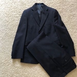 Lord & Taylor Boys Size 12 Navy Pinstripe Suit